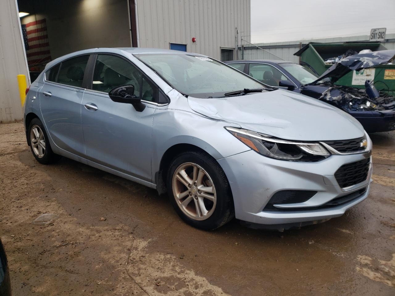 2017 CHEVROLET CRUZE LT - Image 4
