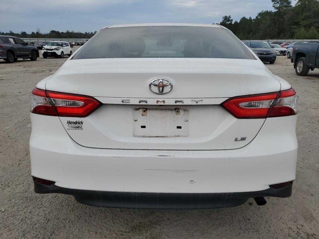 2018 TOYOTA CAMRY L - Фото 6