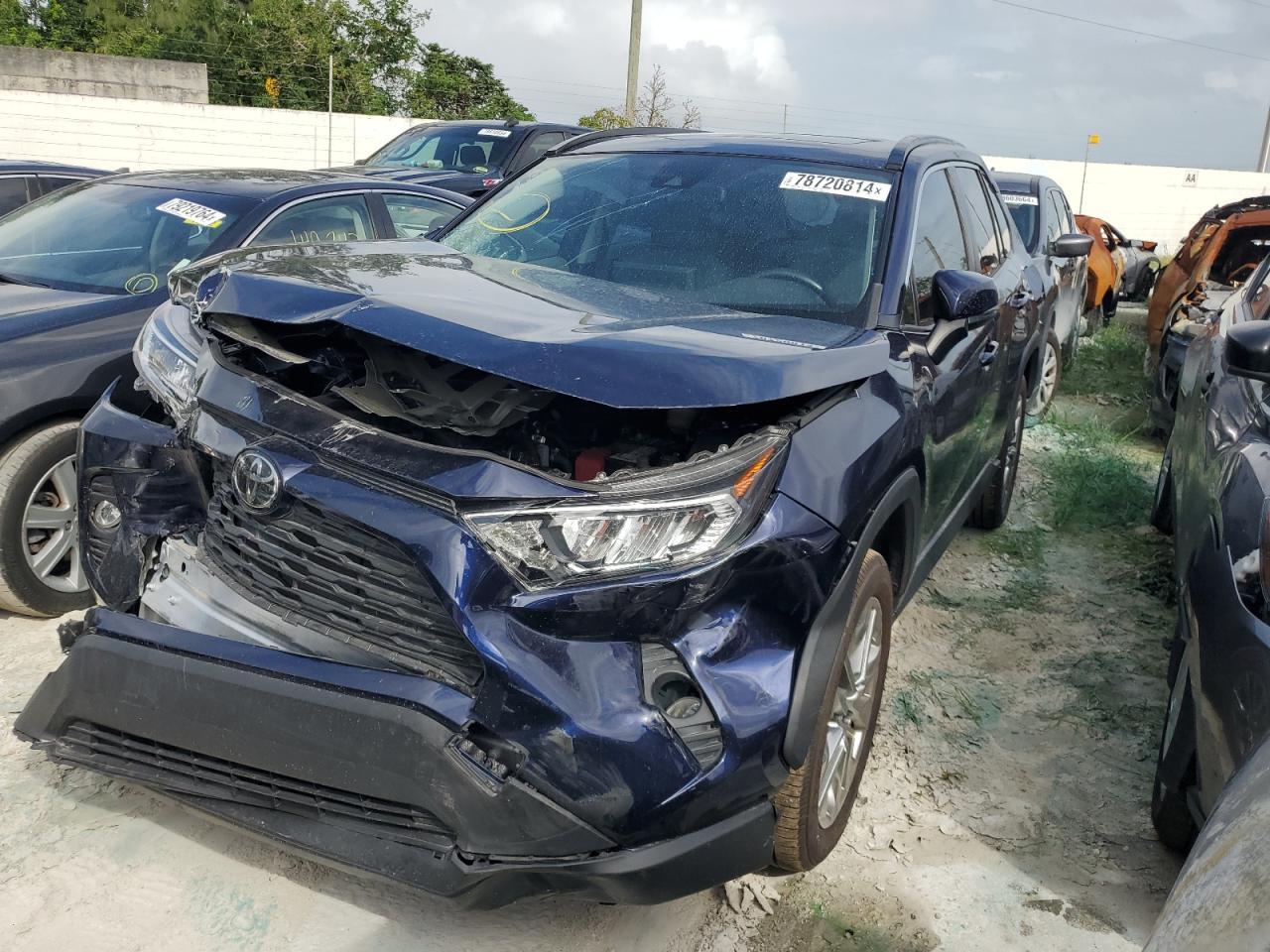 2019 TOYOTA RAV4 XLE P