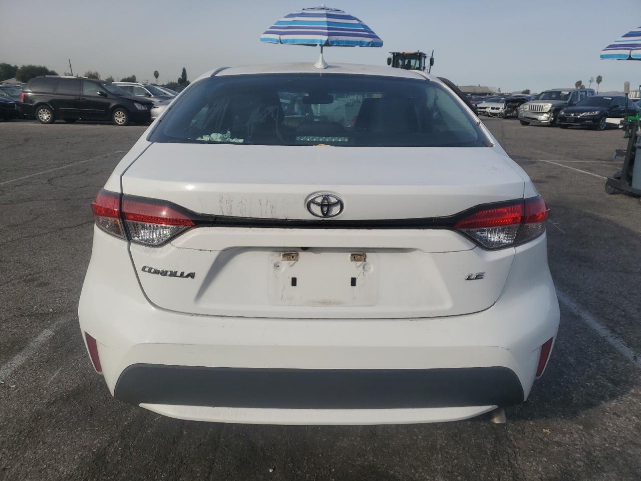 2020 TOYOTA COROLLA LE - Фото 6