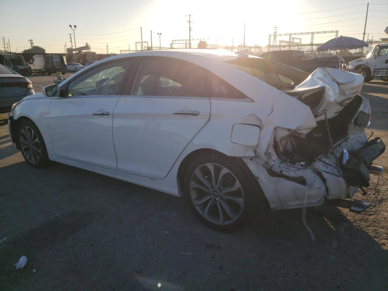 2013 HYUNDAI SONATA SE - Фото 2