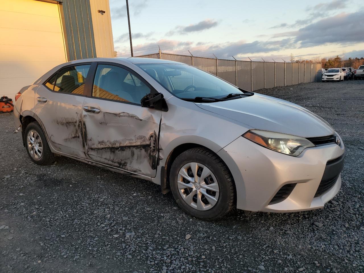 2014 TOYOTA COROLLA L - Image 4