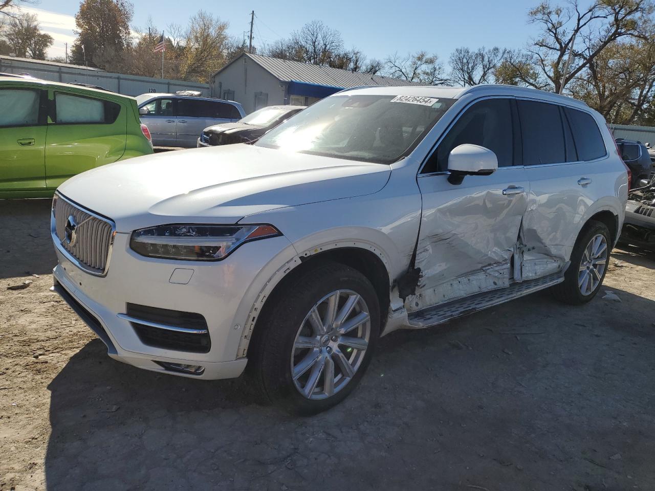 2016 VOLVO XC90 T6
