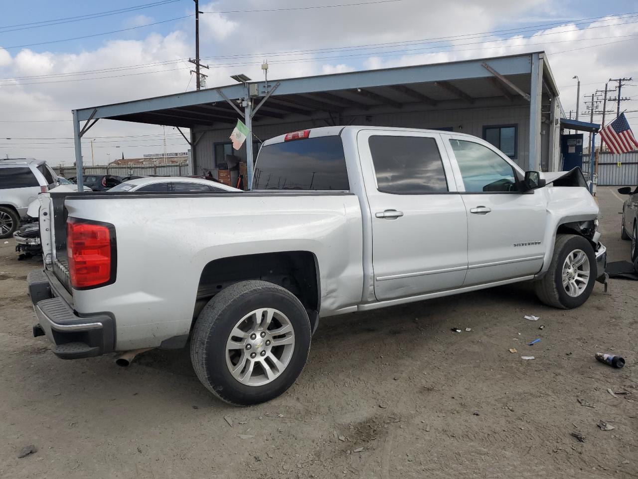 2015 CHEVROLET SILVERADO - Image 3