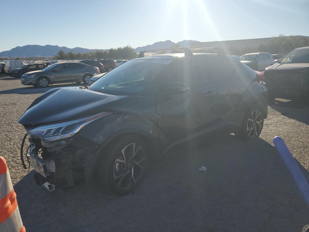 2022 TOYOTA C-HR XLE