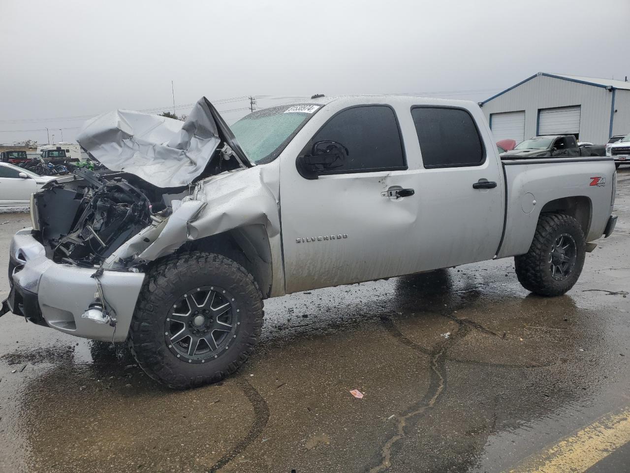 2011 CHEVROLET SILVERADO car image