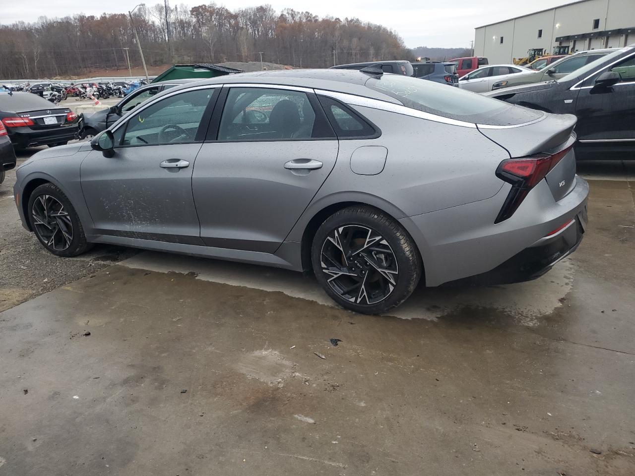 2025 KIA K5 GT LINE - Image 2