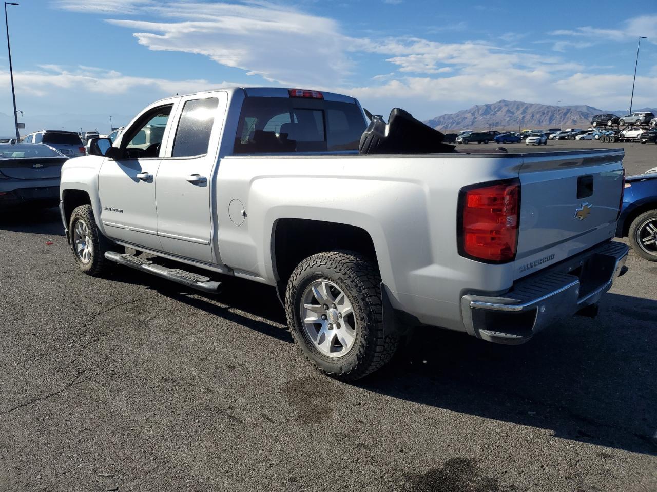 2018 CHEVROLET SILVERADO - Image 2