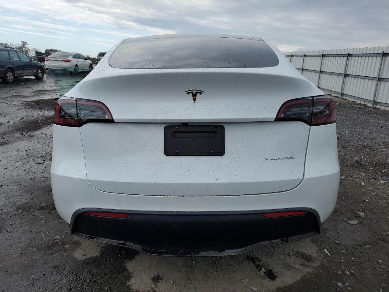 2024 TESLA MODEL Y - Image 6