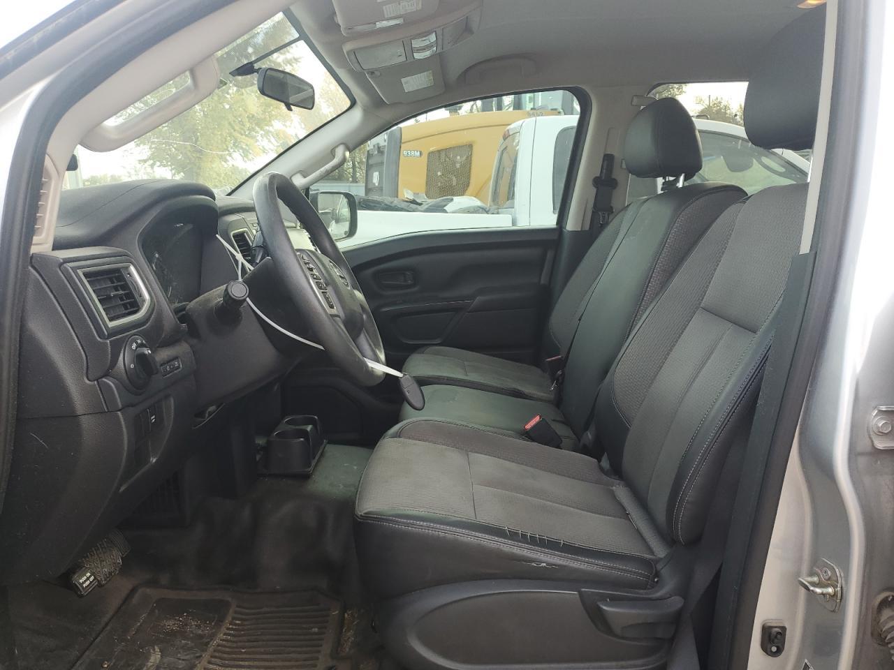 2018 NISSAN TITAN S - Фото 7