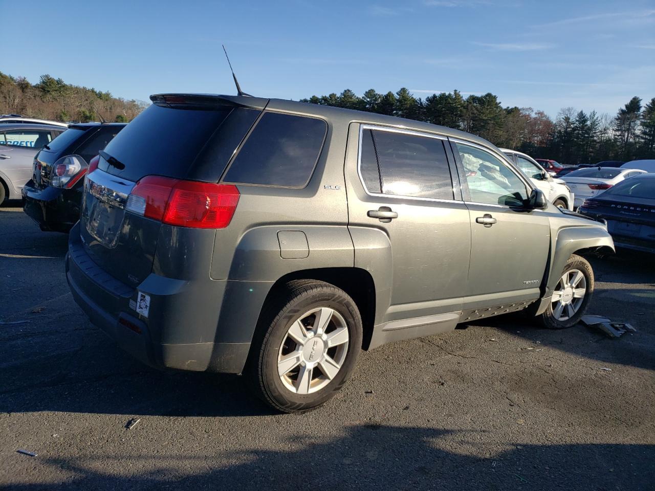 2012 GMC TERRAIN SL - Image 3