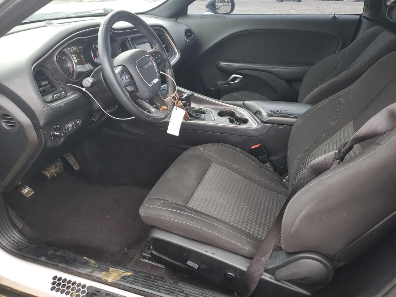 2017 DODGE CHALLENGER - Image 7