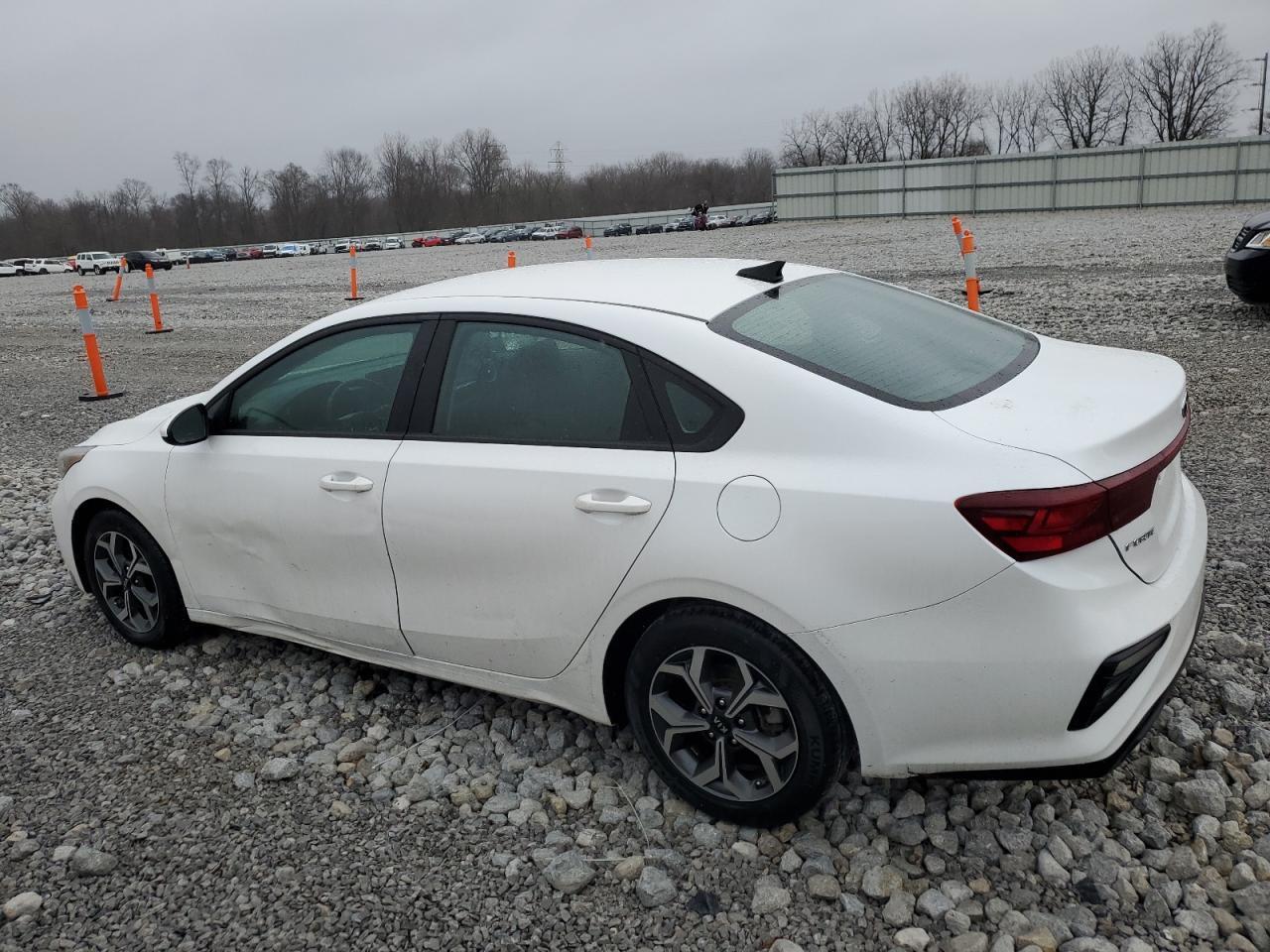 2021 KIA FORTE FE - Фото 2