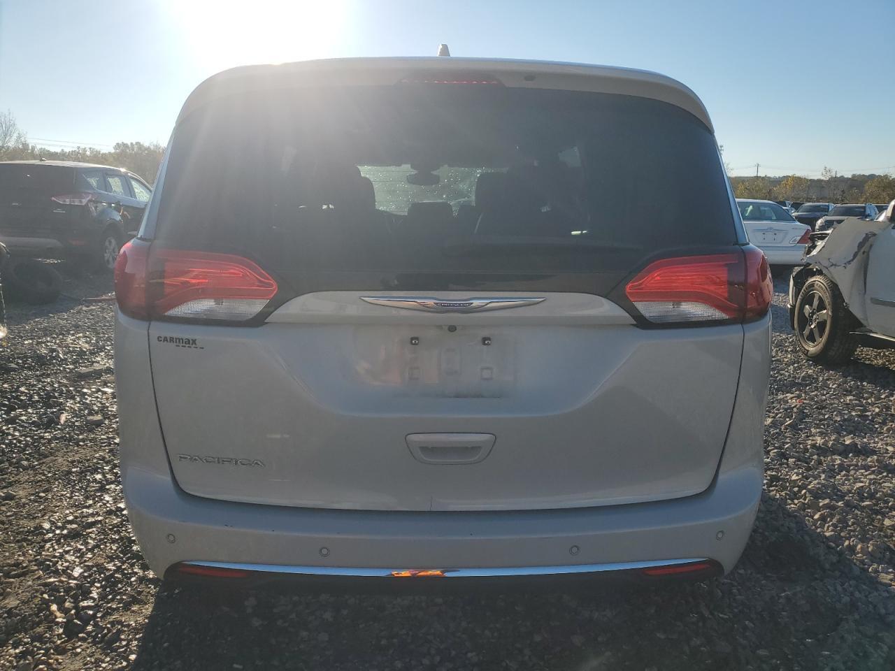 2017 CHRYSLER PACIFICA T - Image 6