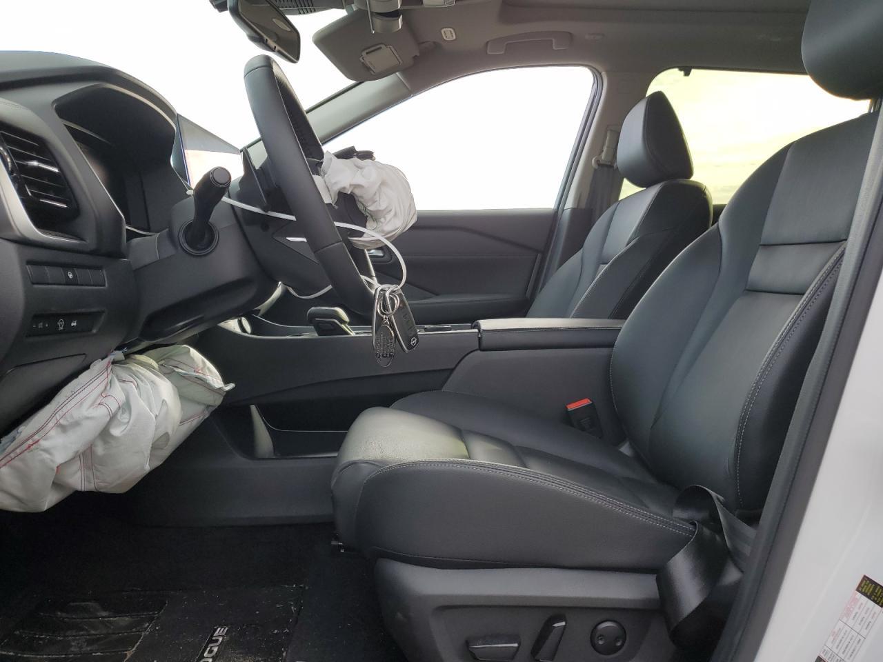2024 NISSAN ROGUE SL - Image 7