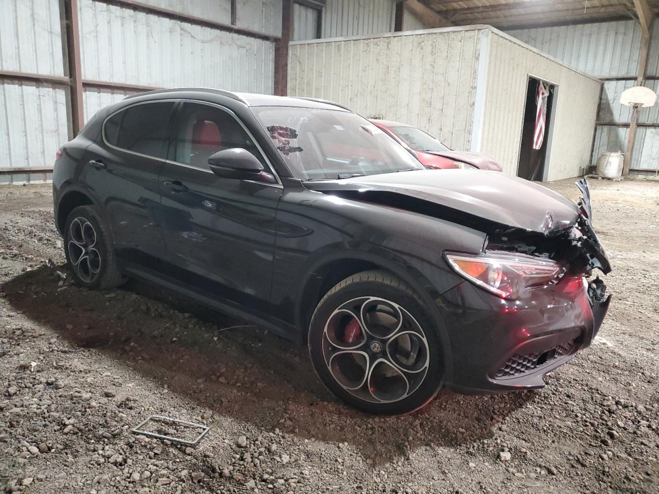 2019 ALFA ROMEO STELVIO TI - Image 4