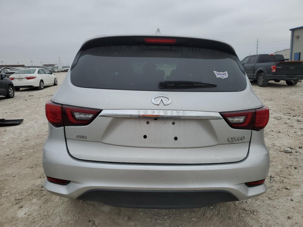 2019 INFINITI QX60 LUXE - Image 6
