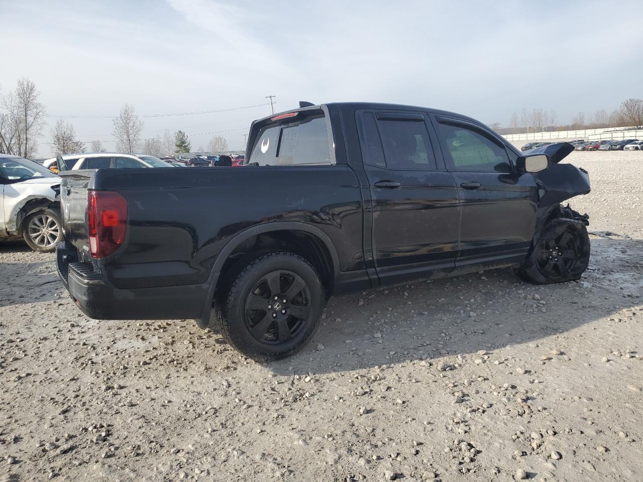 2017 HONDA RIDGELINE - Фото 3