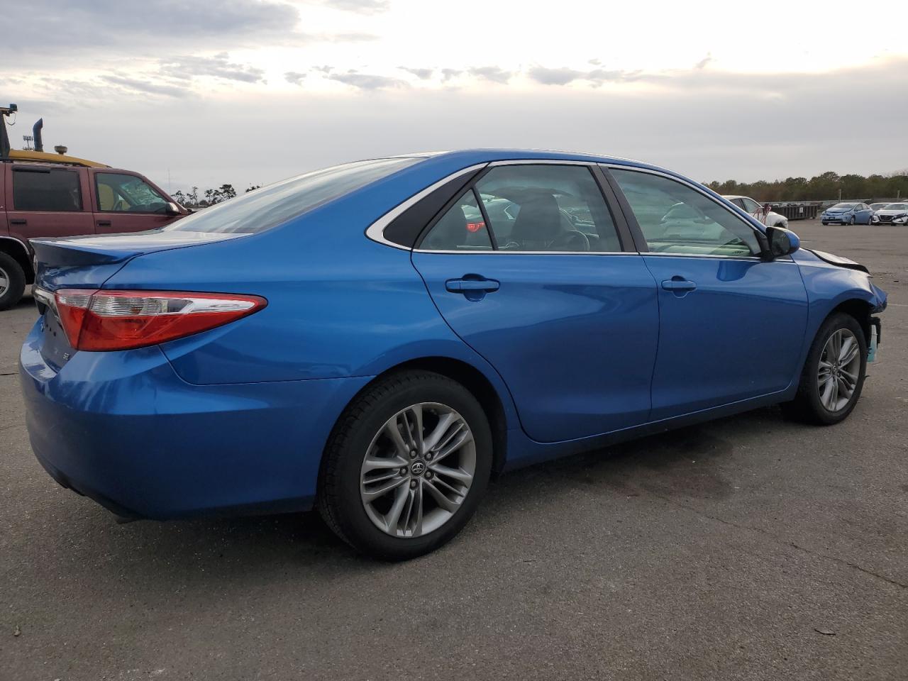 2017 TOYOTA CAMRY LE - Image 3