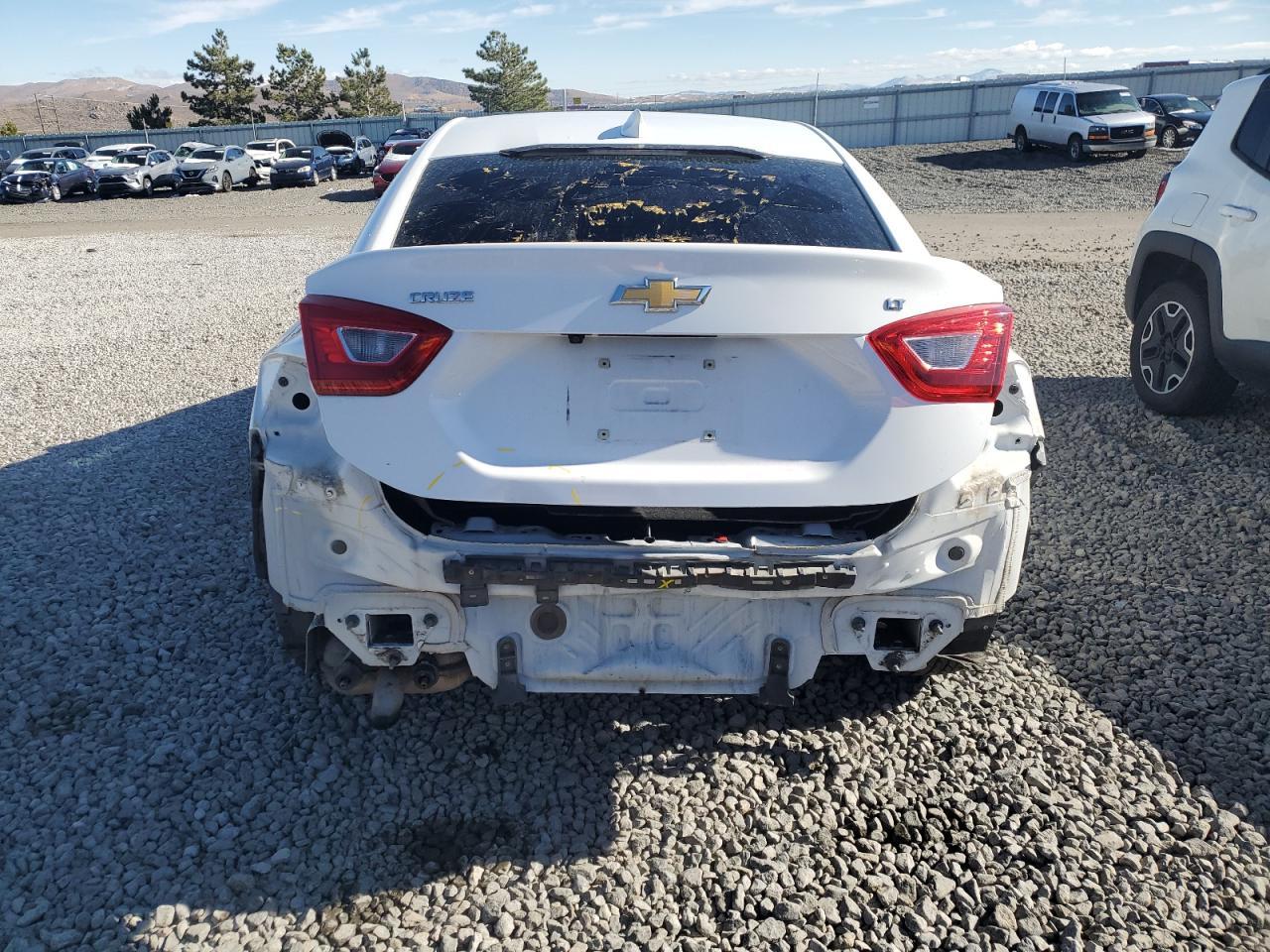 2017 CHEVROLET CRUZE LT - Фото 6