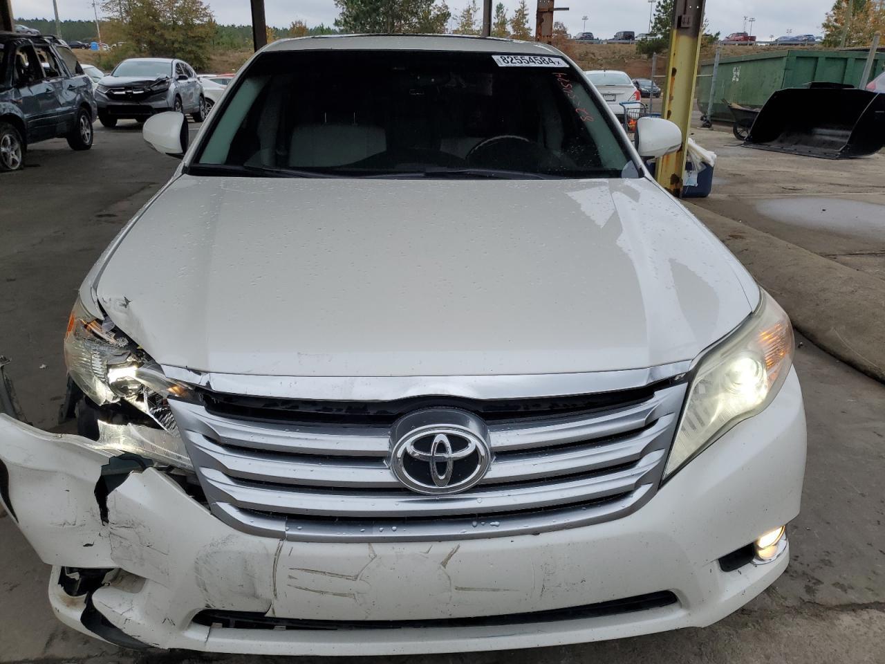 2011 TOYOTA AVALON BAS - Image 5