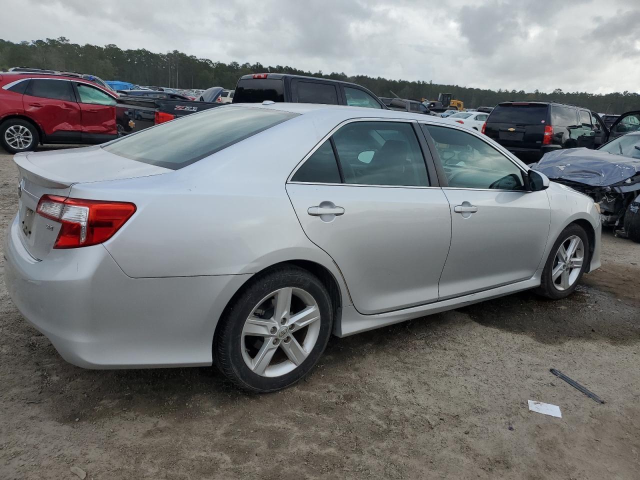 2014 TOYOTA CAMRY L - Image 3
