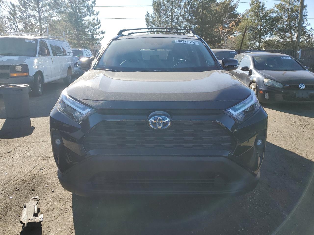 2022 TOYOTA RAV4 XLE P - Image 5