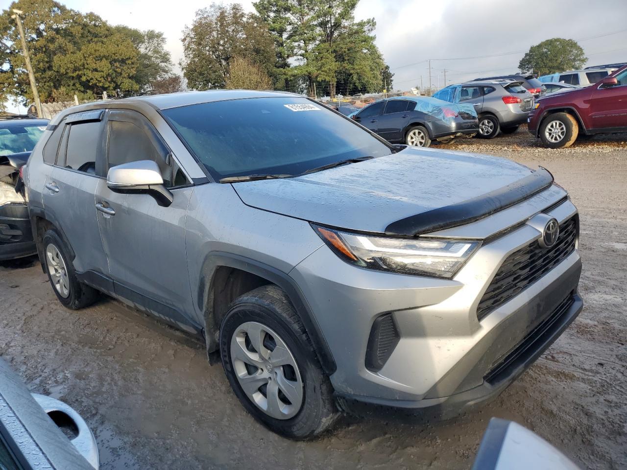 2023 TOYOTA RAV4 LE - Фото 4