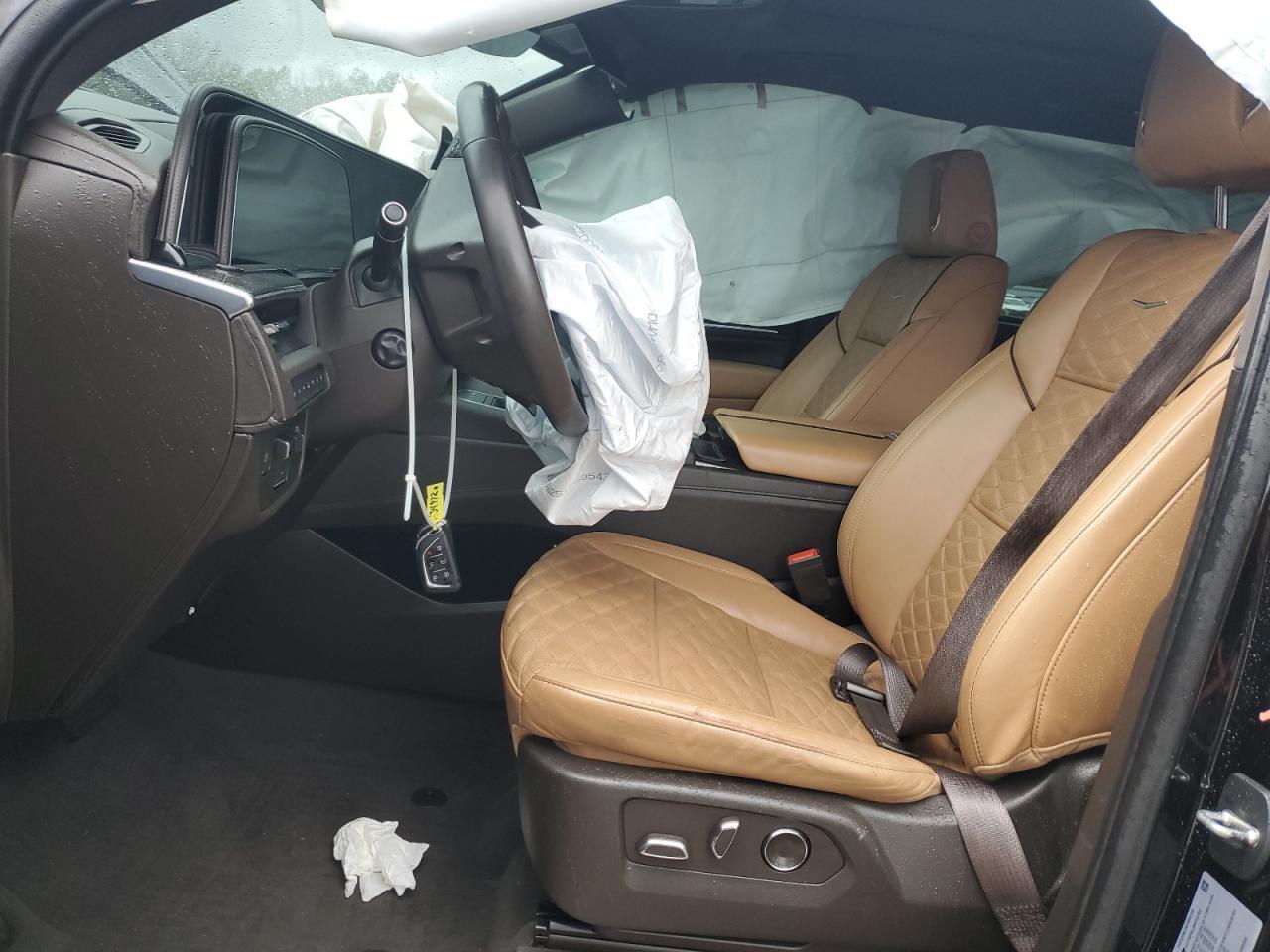 2021 CADILLAC ESCALADE E - Фото 7