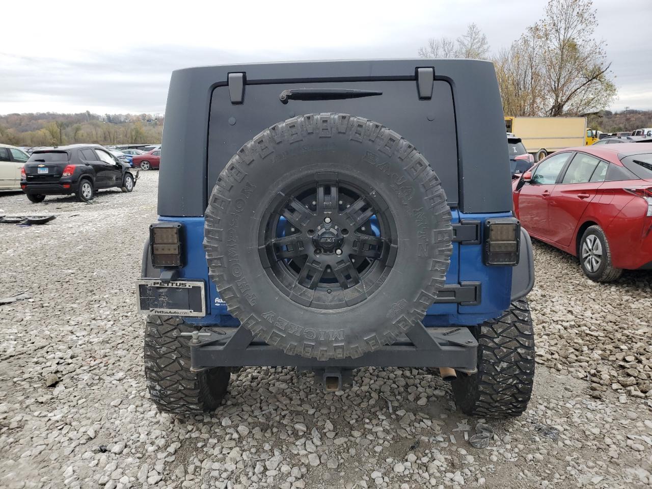 2010 JEEP WRANGLER U - Image 6