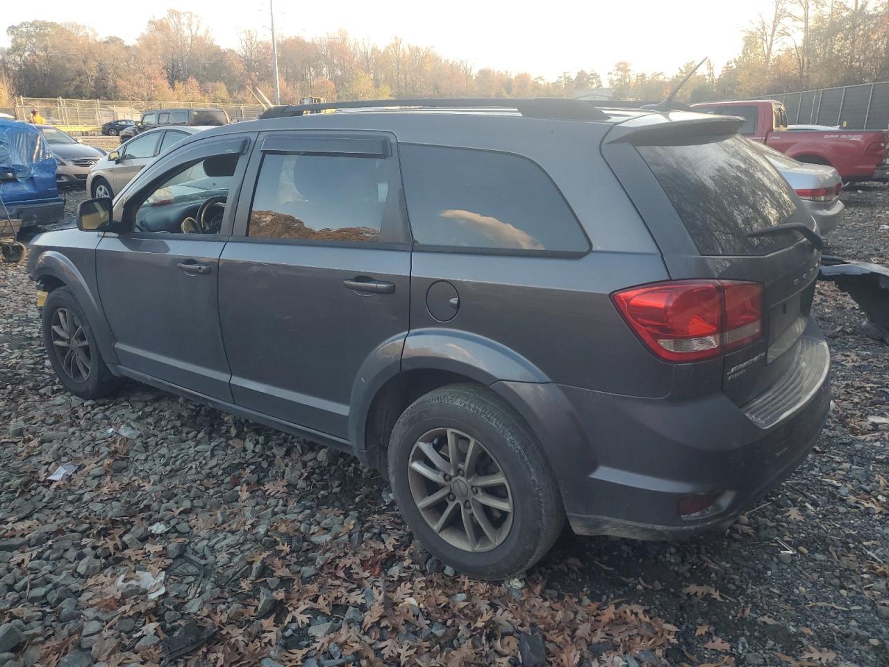 2015 DODGE JOURNEY SX - Image 2