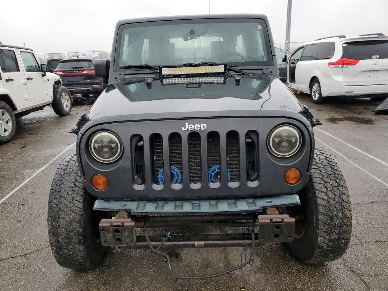 2010 JEEP WRANGLER U - Image 5