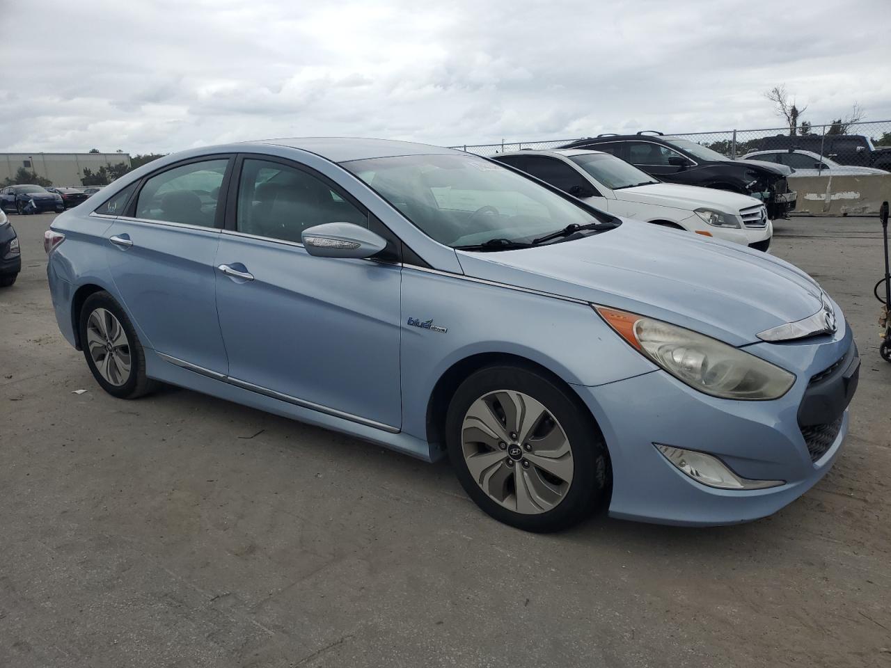 2013 HYUNDAI SONATA HYB - Фото 4