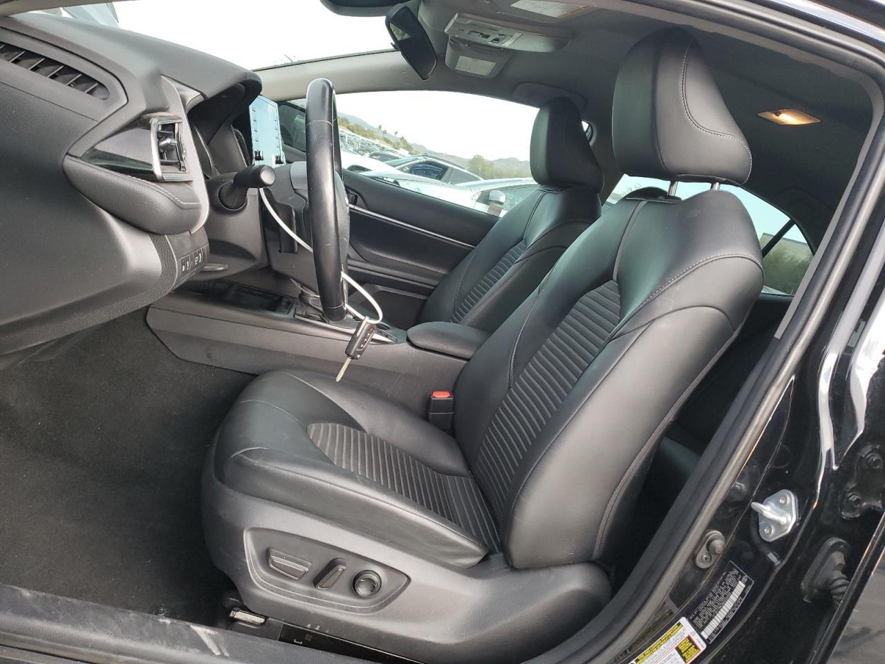 2021 TOYOTA CAMRY SE - Фото 7