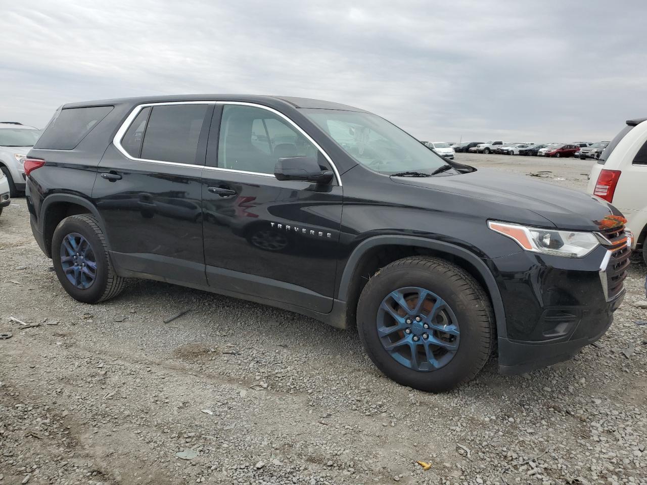 2018 CHEVROLET TRAVERSE L - Фото 4
