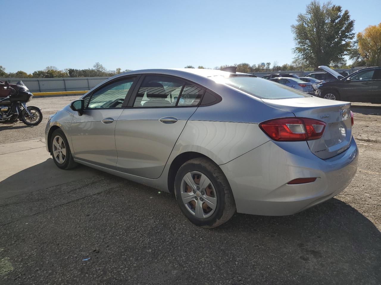 2017 CHEVROLET CRUZE LS - Image 2