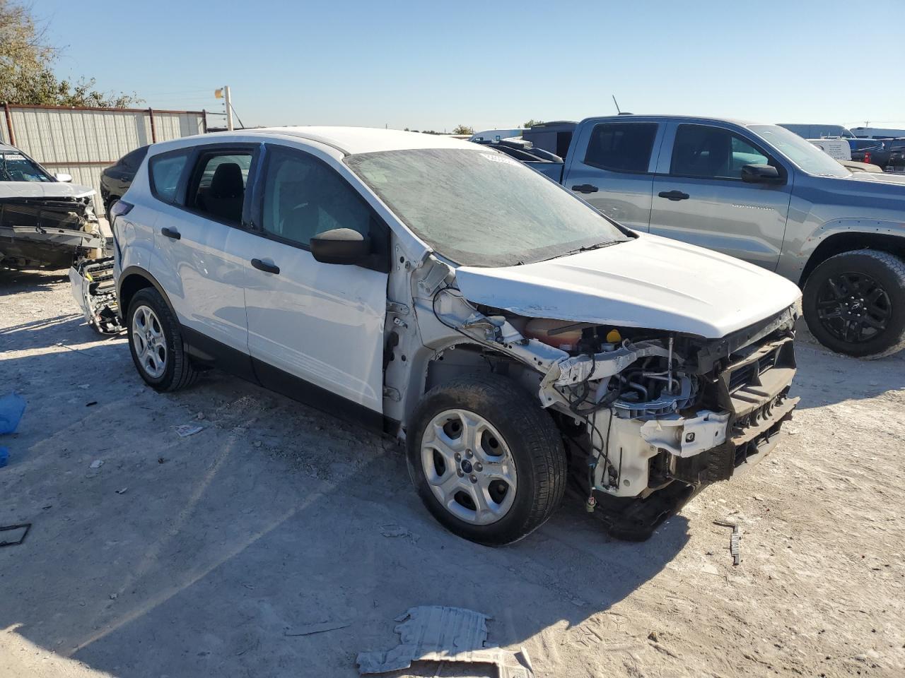 2017 FORD ESCAPE S - Image 4