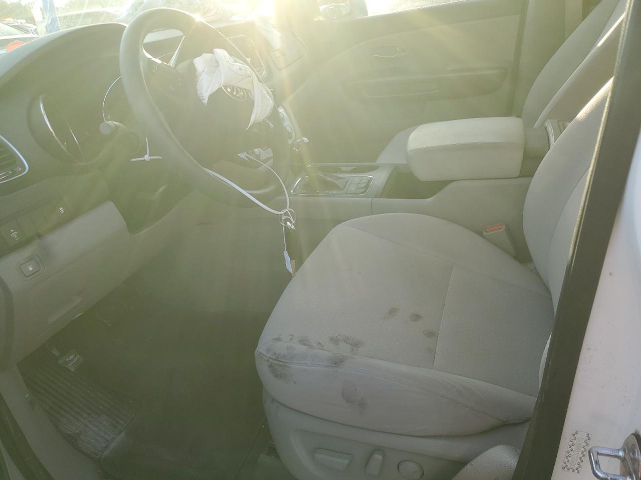 2016 KIA SEDONA LX - Image 7