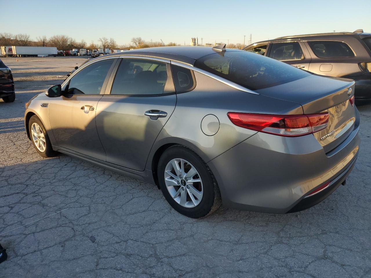 2016 KIA OPTIMA LX - Фото 2