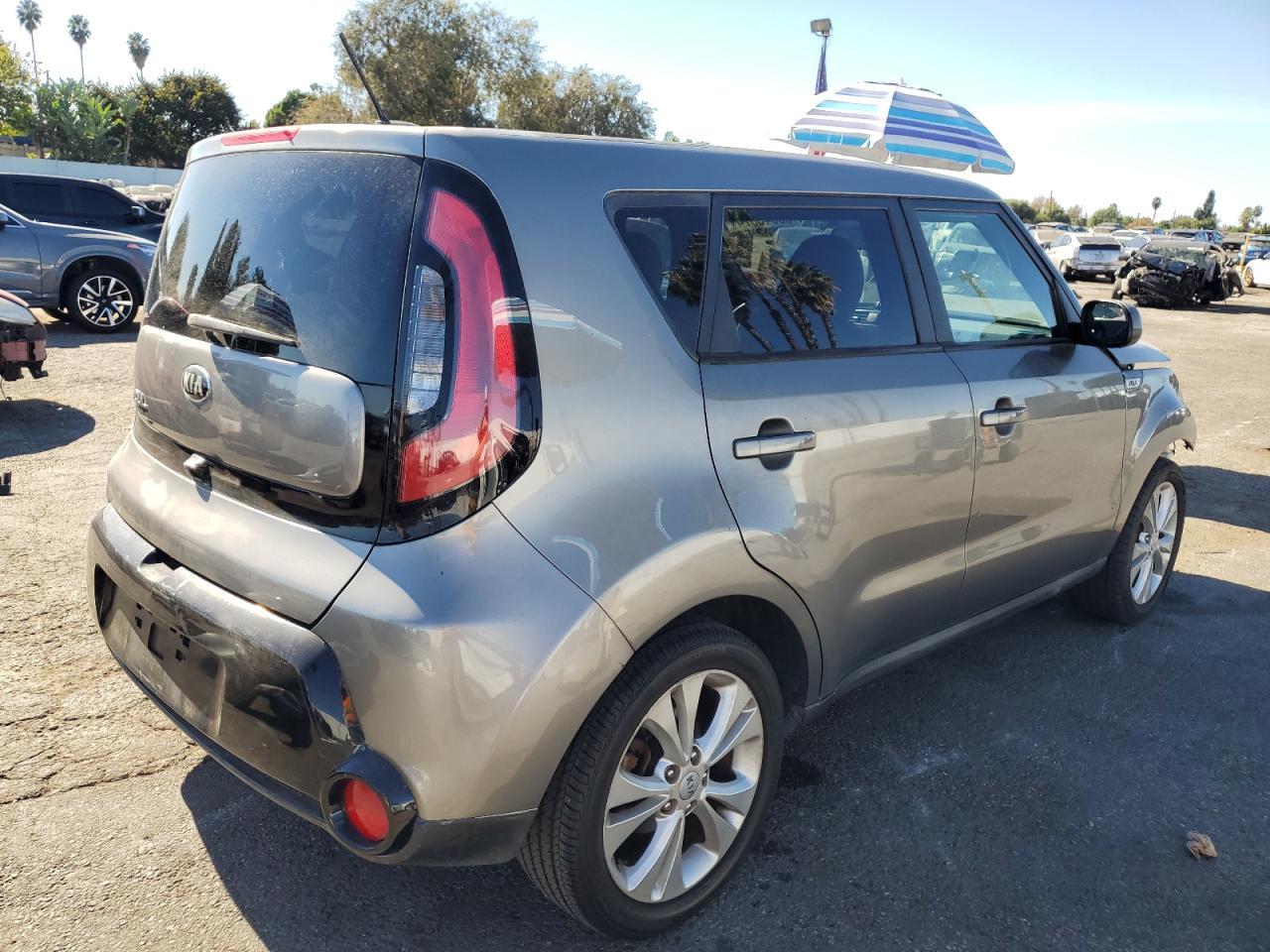 2016 KIA SOUL + - Image 3