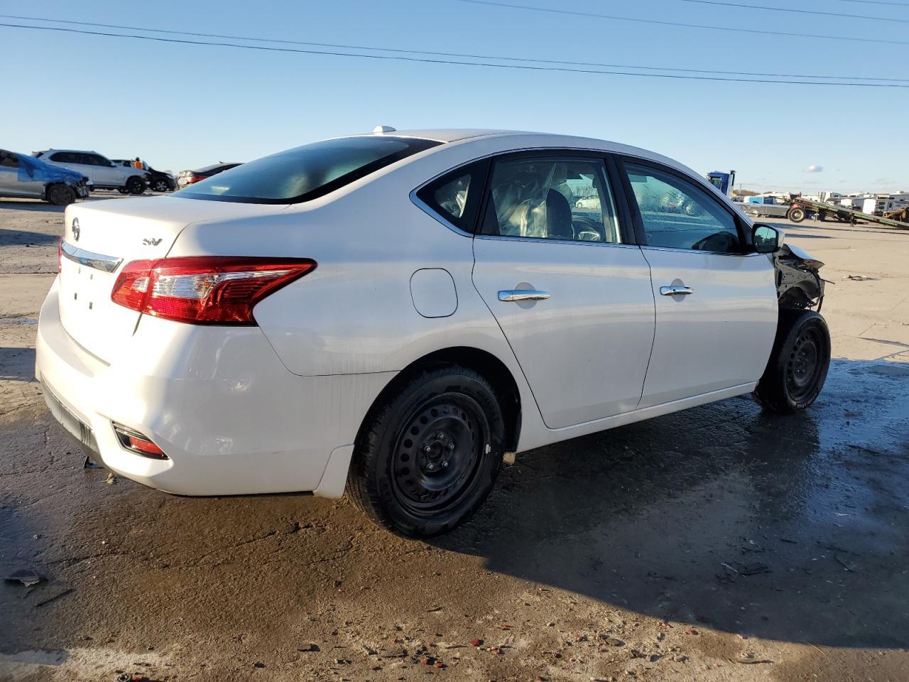 2016 NISSAN SENTRA S - Image 3