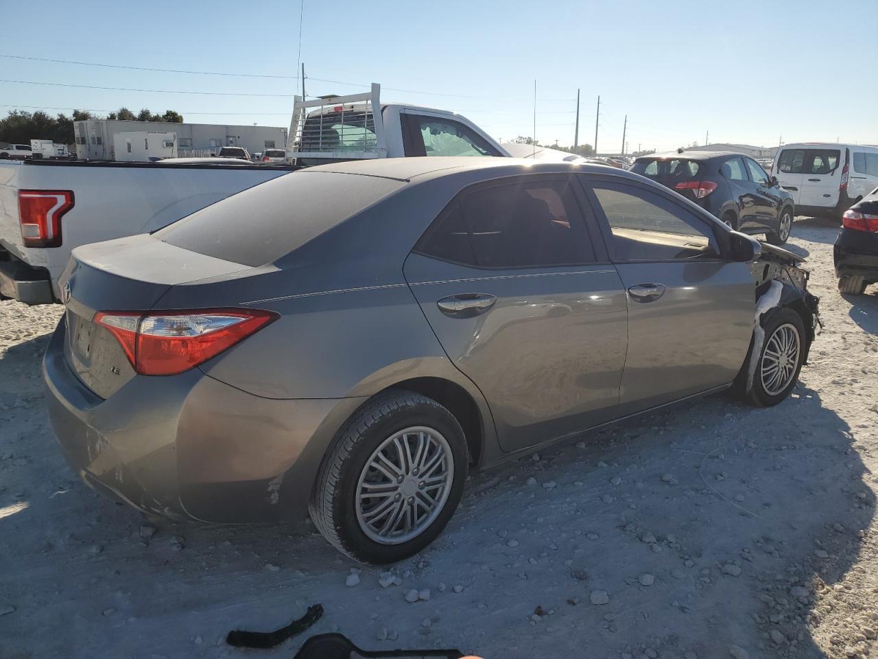 2015 TOYOTA COROLLA L - Фото 3