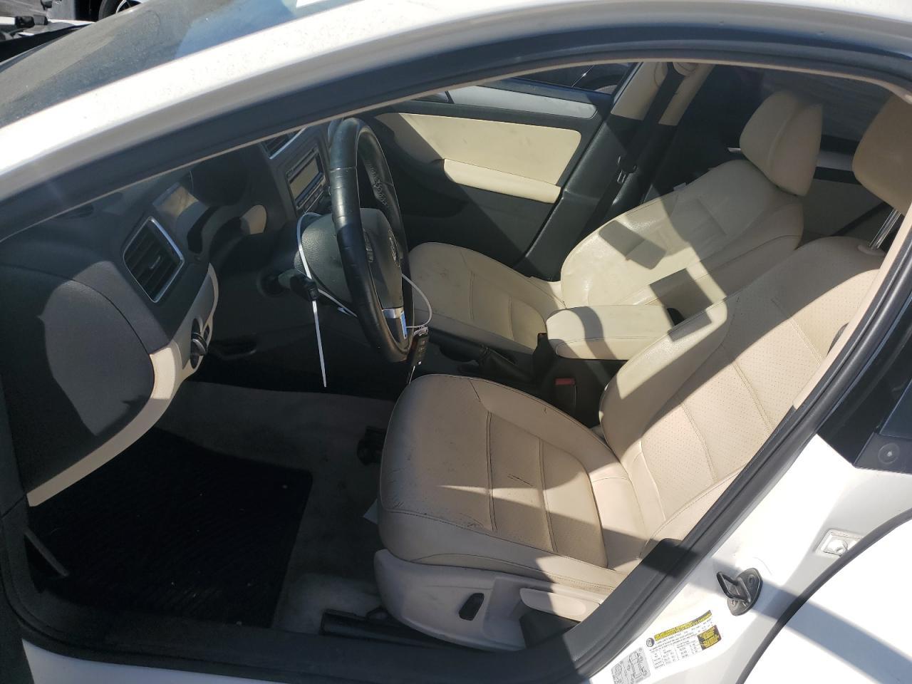 2014 VOLKSWAGEN JETTA SE - Image 7