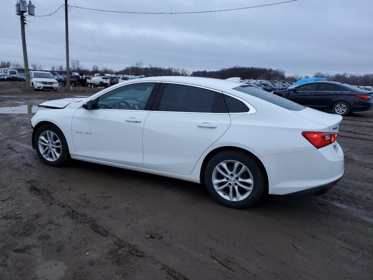 2017 CHEVROLET MALIBU LT - Image 2