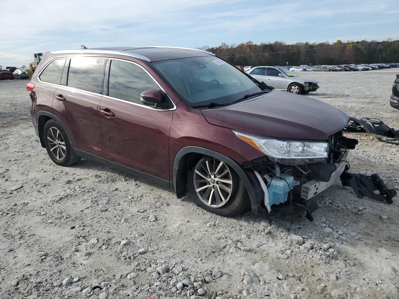 2019 TOYOTA HIGHLANDER - Image 4