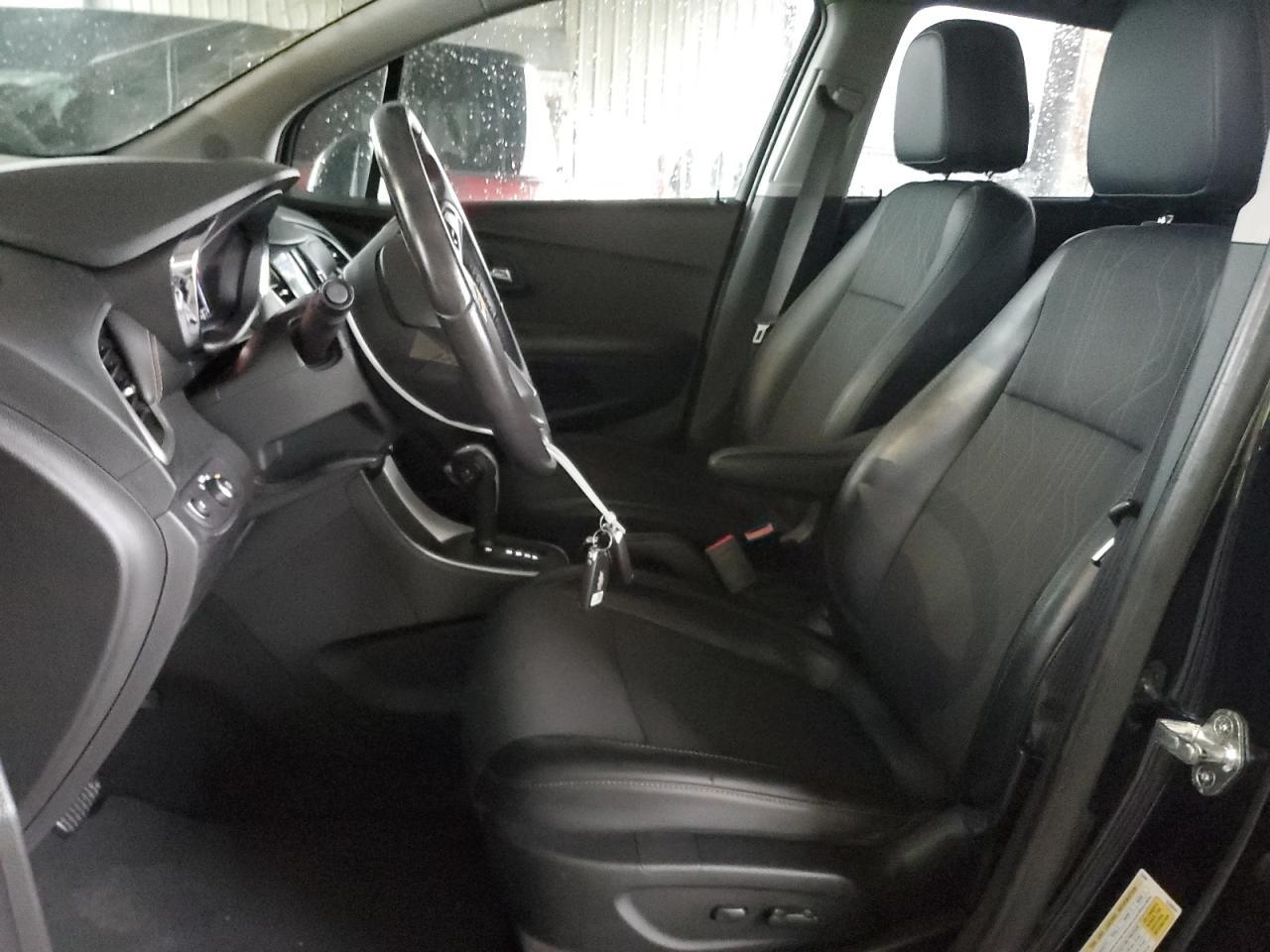 2019 CHEVROLET TRAX 1LT - Image 7