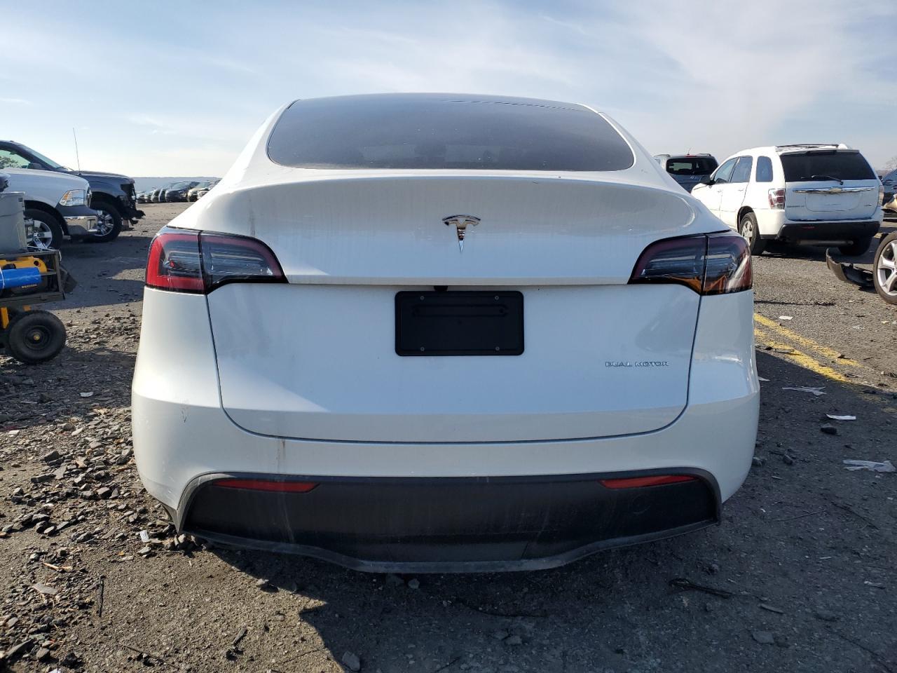 2024 TESLA MODEL Y - Image 6