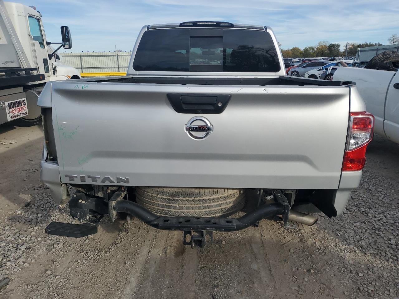 2018 NISSAN TITAN S - Фото 6