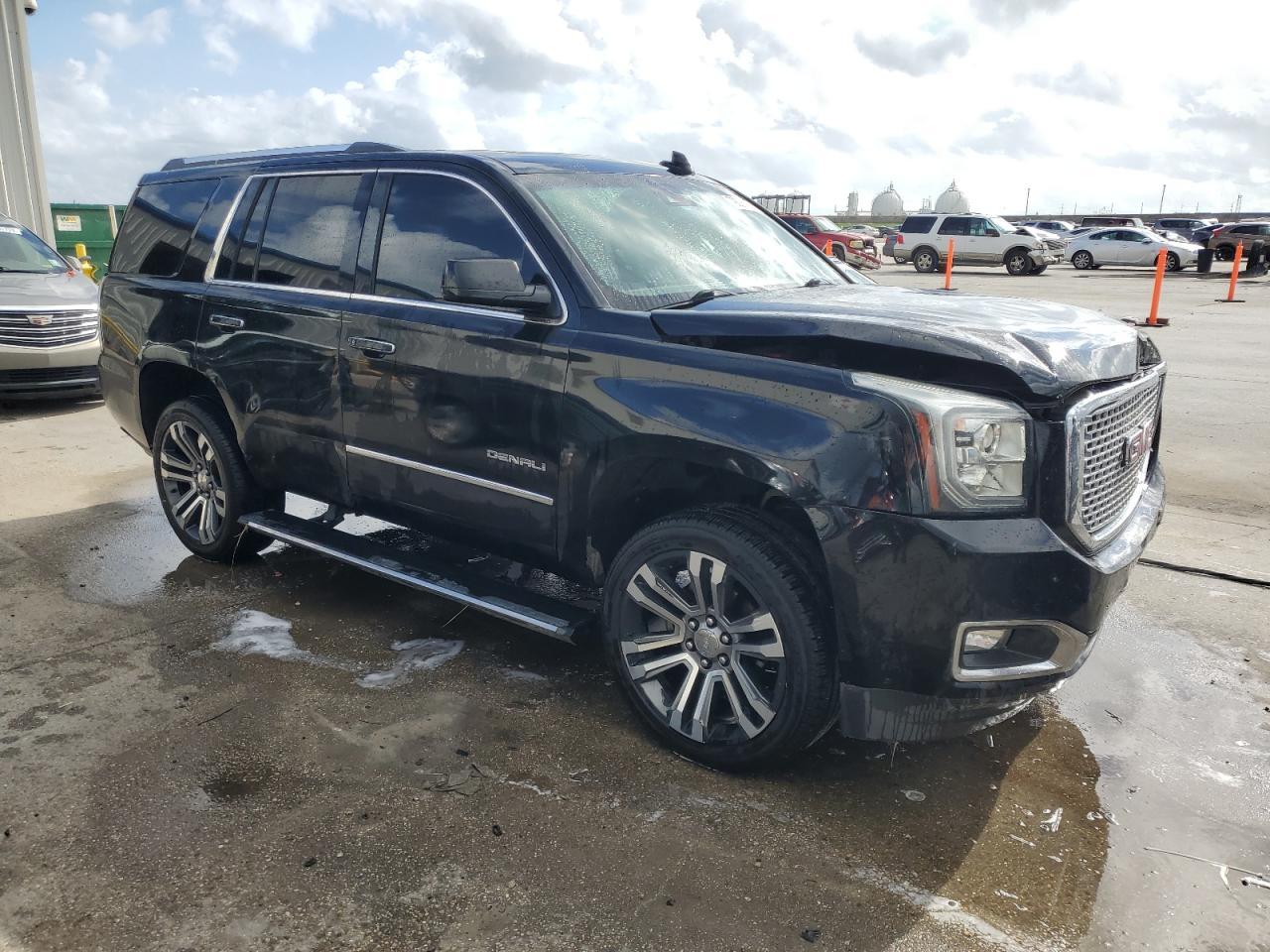 2017 GMC YUKON DENA - Фото 4