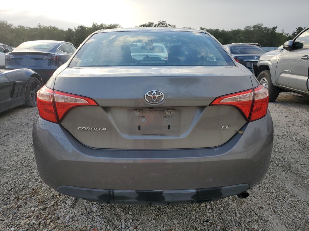2018 TOYOTA COROLLA L - Image 6
